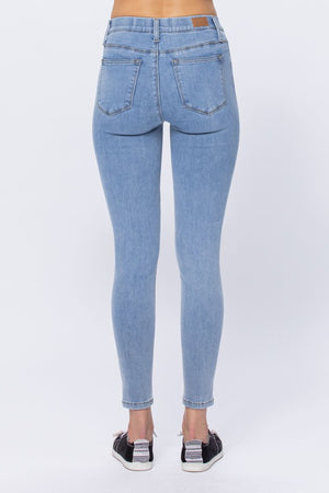 Judy Blue Curvy Jegging