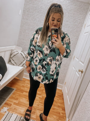 Green/Peach Floral Gabby Top